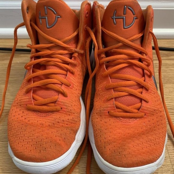 where to buy hyperdunks